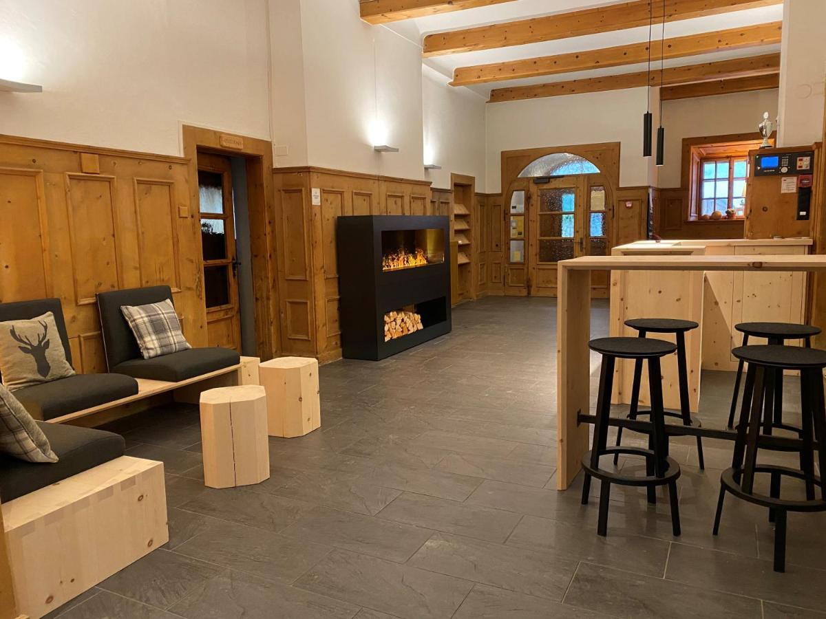 Hotel Weisses Kreuz Берґюн Екстер'єр фото